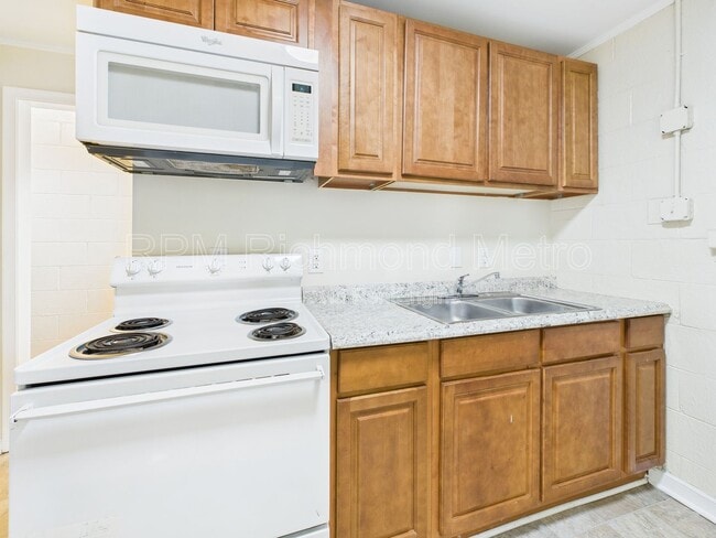 Building Photo - 923 N 20th St