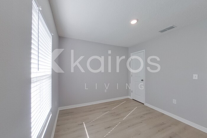 Building Photo - 2799 W Sheila Dr