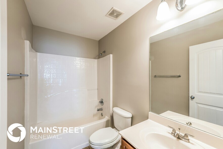 Building Photo - 35 Briar Ridge Ln