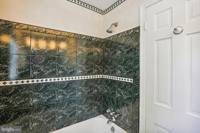 Building Photo - 5508 Dorset Ave