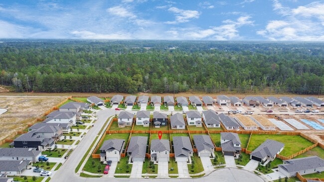 Building Photo - 16513 Breezy Knl Ct