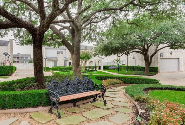 Building Photo - 7326 Regency Square Ct