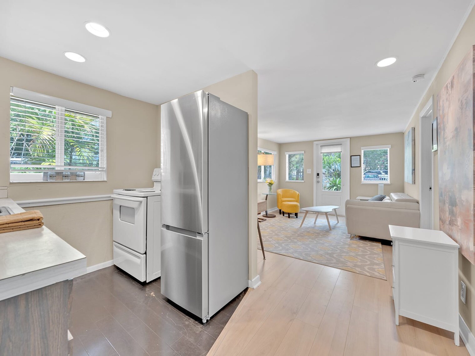 Building Photo - 1034 NE 36th St