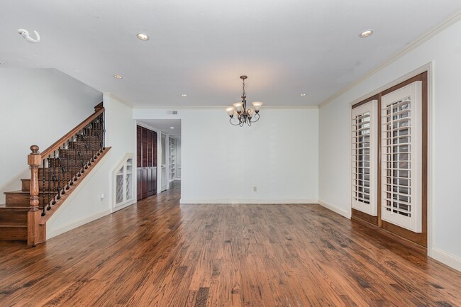 Building Photo - 3438 Asbury St