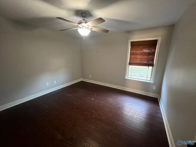 Building Photo - 206 Healey Dr