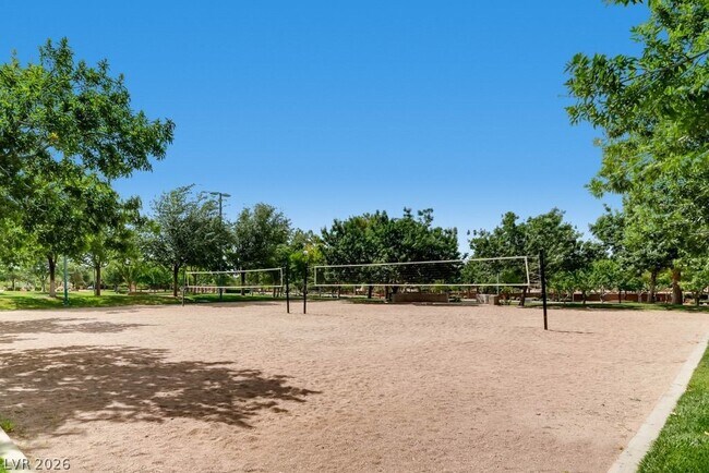 Building Photo - 917 Vegas View Dr