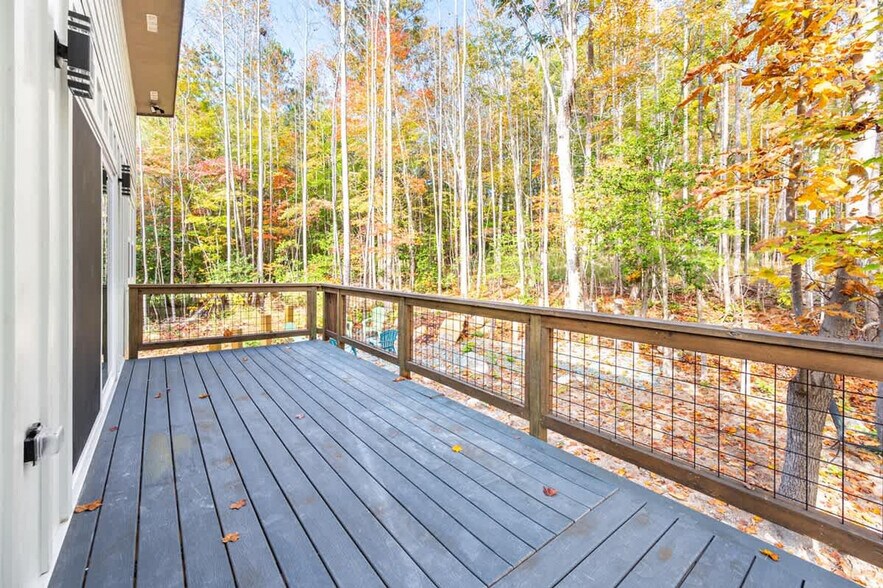 Building Photo - 288 Stone Wall Rd