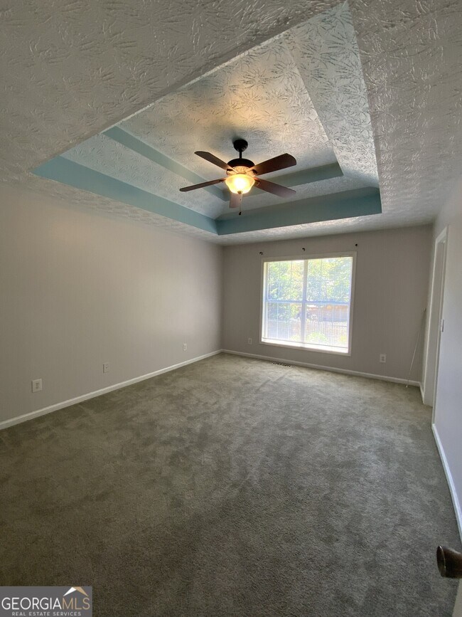 Building Photo - 5600 Sugar Crossing Dr