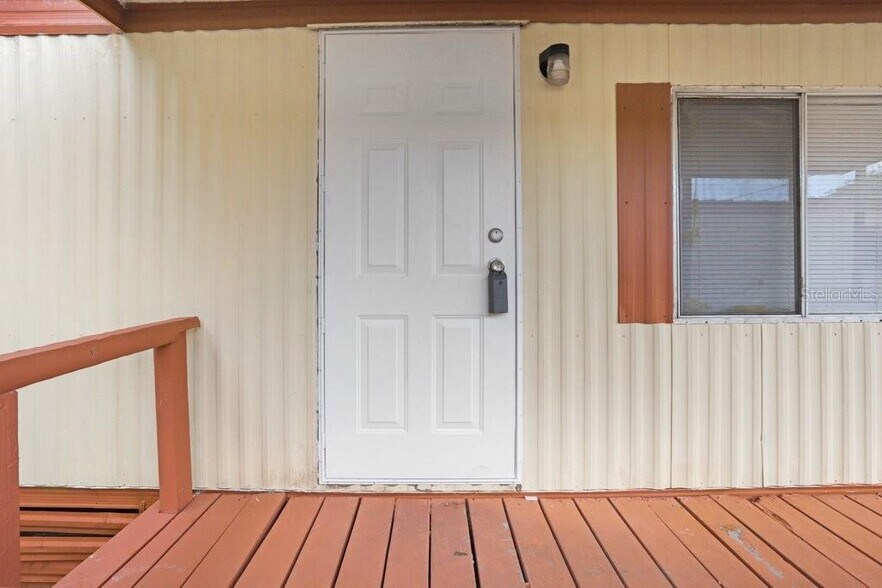 Building Photo - 14606 Coral Dr
