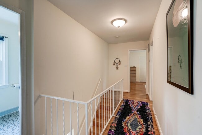 Building Photo - 7525 Cayuga Ave