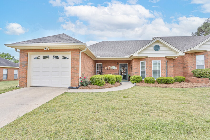 Front of house - 111 Havenwood Way