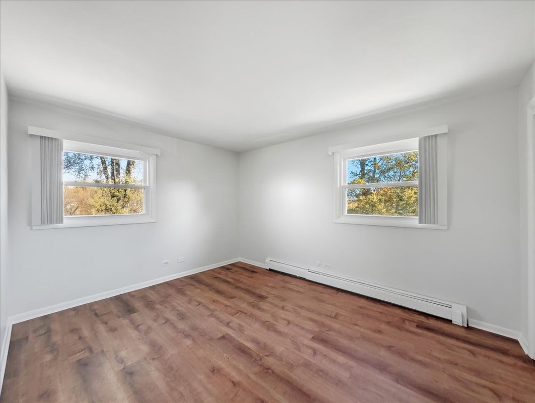 Building Photo - 126 W Washington St