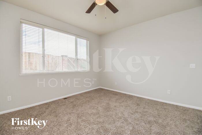 Building Photo - 5660 Rose Ridge Ln