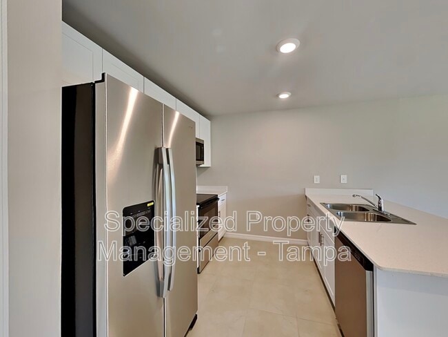 Building Photo - 4731 Gillot Blvd