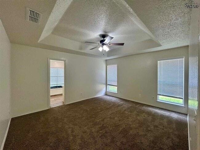 Building Photo - 5008 Bayberry Dr