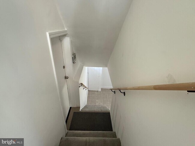 Building Photo - 6134 Marglenn Ave