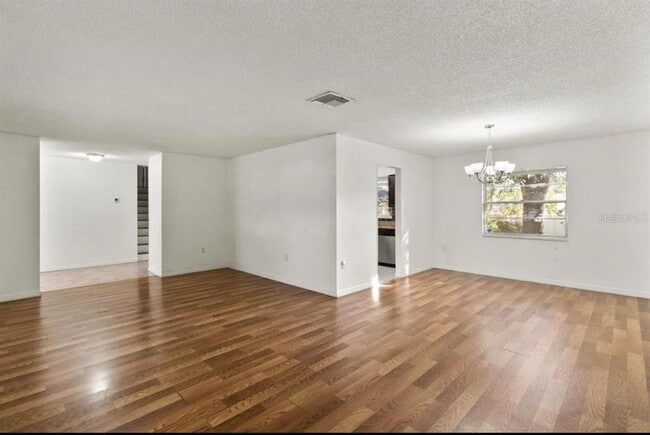 Building Photo - 8413 Shady Glen Dr
