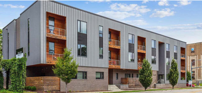 Building Photo - 63 Brookside Apartments