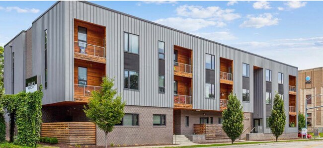 Building Photo - 63 Brookside