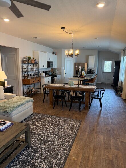 Building Photo - 1206 Brown Pelican Way