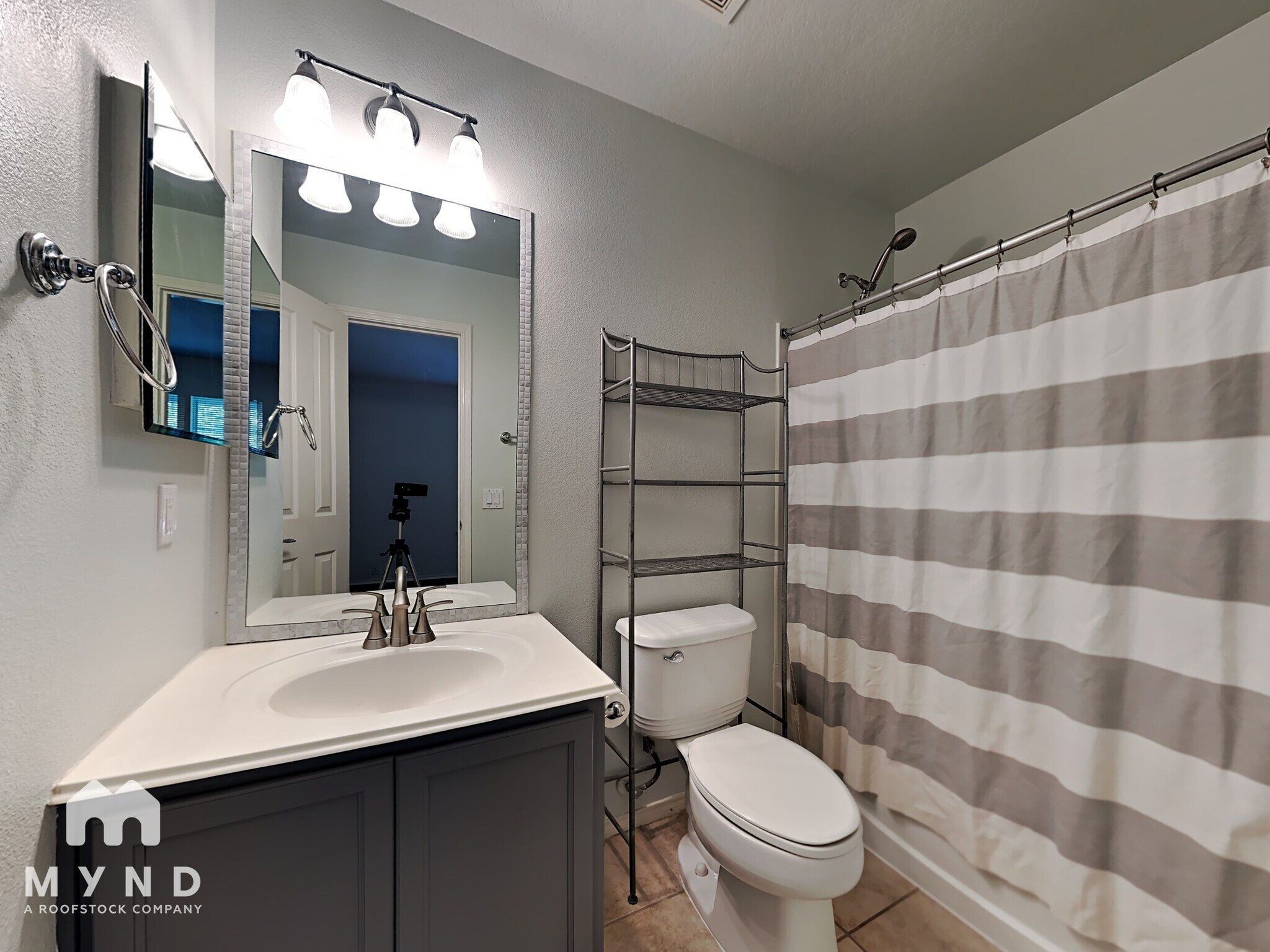 Building Photo - 23613 Twisting Falls Dr