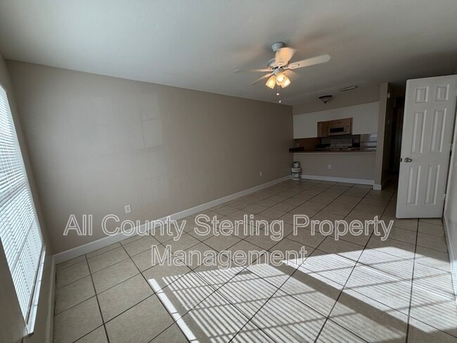 Building Photo - 1718 SW 69th Terrace