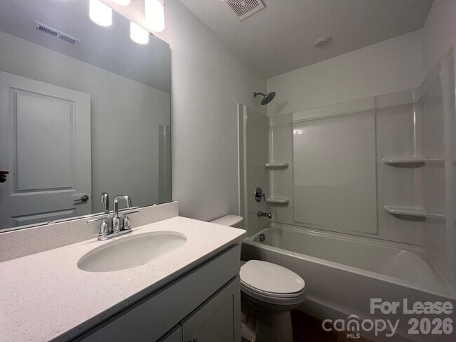 Building Photo - 16305 Leading St