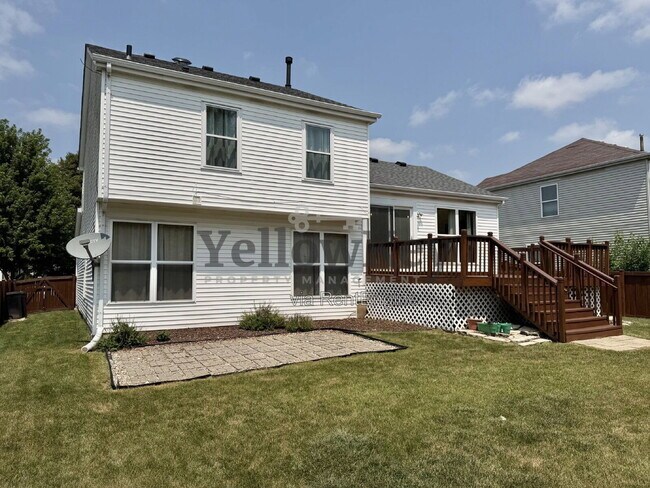 Building Photo - 613 Greystone Ln