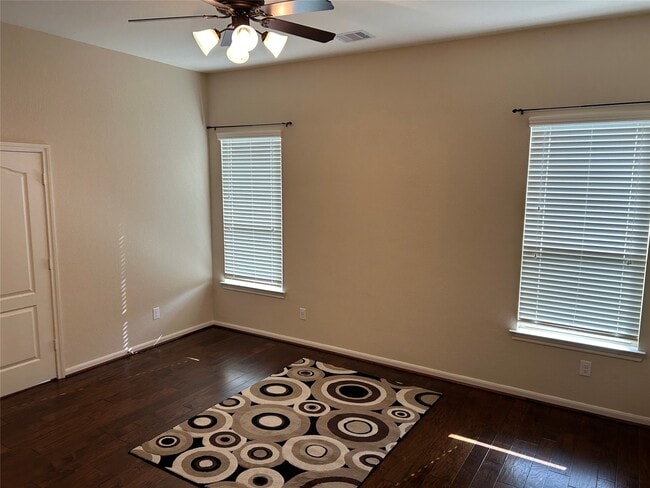 Building Photo - 6819 Hunters Trace Ln