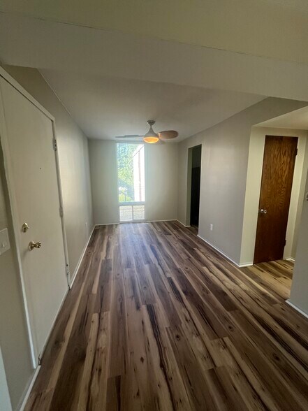 Building Photo - 6680 Chaffee Ct