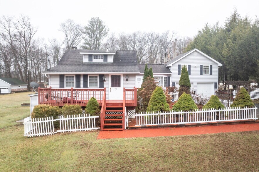 Primary Photo - 63 Walker Valley Rd