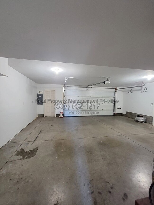 Building Photo - 7606 Quadra Dr