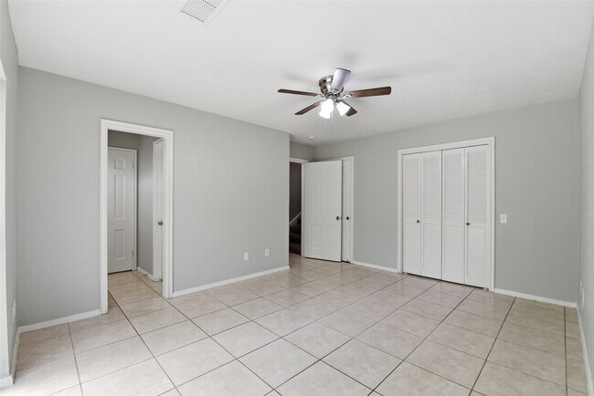 Building Photo - 4702 N Cashel Cir