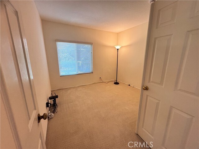 Building Photo - 21605 Bluebell Ct