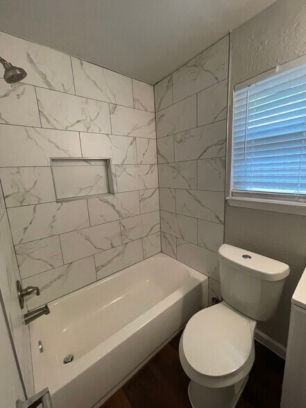 Building Photo - 4525 Merida Ave