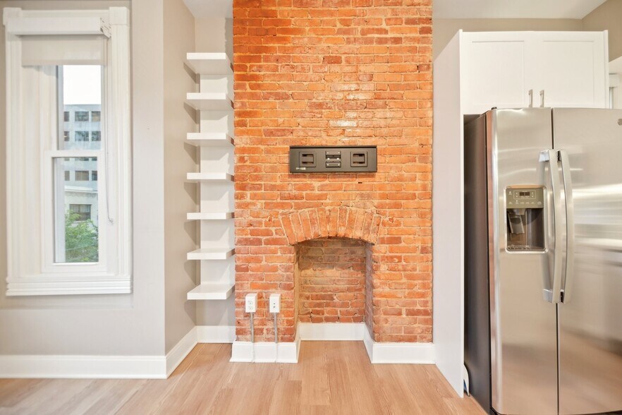 Building Photo - 459 Massachusetts Ave NW