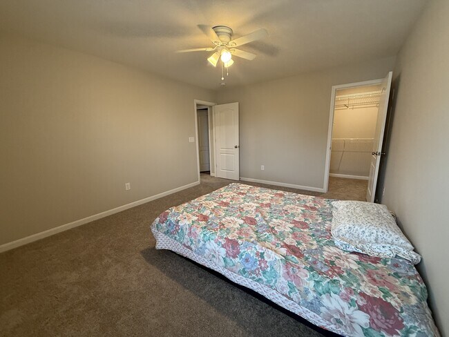 Building Photo - 6964 Briarcliff Ct