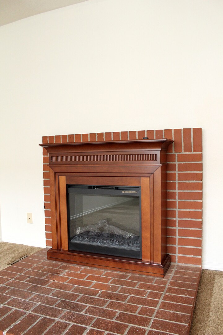 Building Photo - 3805-3805 SE Cesar Estrada Chavez Blvd