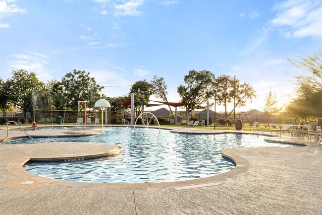 Building Photo - 10513 Defender Trl