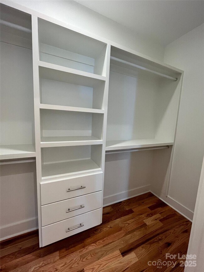 Building Photo - 1608 Julia Maulden Pl