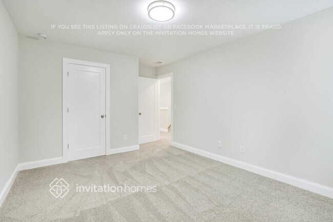 Building Photo - 280 Valley View Dr