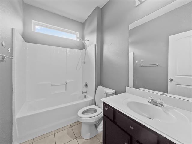Building Photo - 4604 Sleepy Meadows Dr