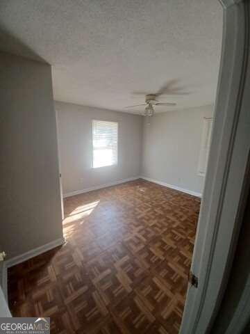 Building Photo - 2727 Deeb Dr