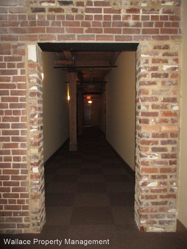 Building Photo - 1 br, 2 bath House - 1060 Worlds Fair Park...