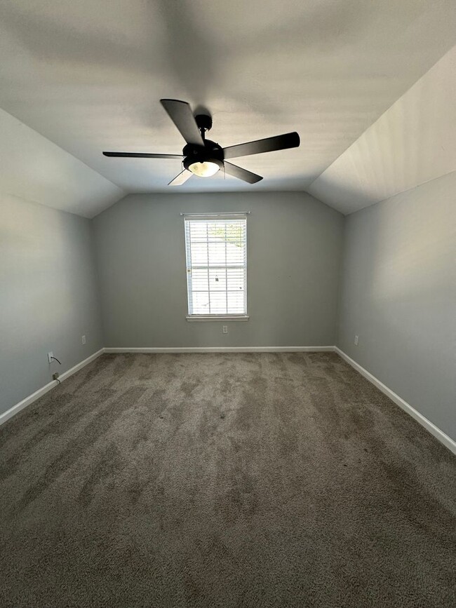 Building Photo - Gorgeous Deerfield Plantation 4 Bed 2.5 Ba...