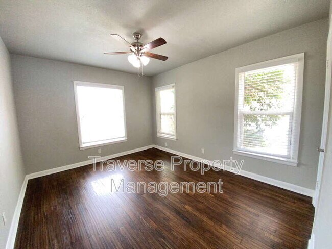 Building Photo - 3032 Marys Ln
