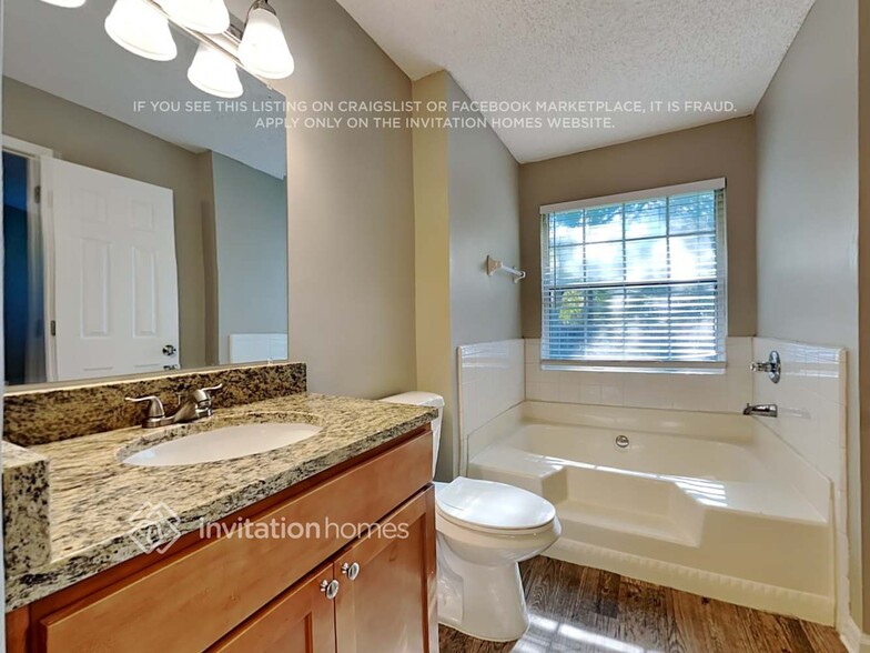 Building Photo - 11619 Greenland Hideaway Dr E