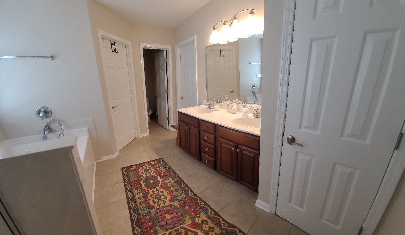 Building Photo - 2 Dansford Ln