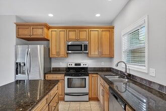 Building Photo - 2623 SE 109th Ave