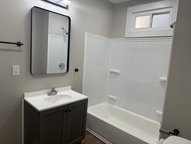 Building Photo - 12708 Revere Ave